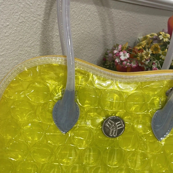 Big Bubble Bag BBB Made in Italy Yellow Bubble Wrap Handbag Y2K Eco friendly - Picture 8 of 17